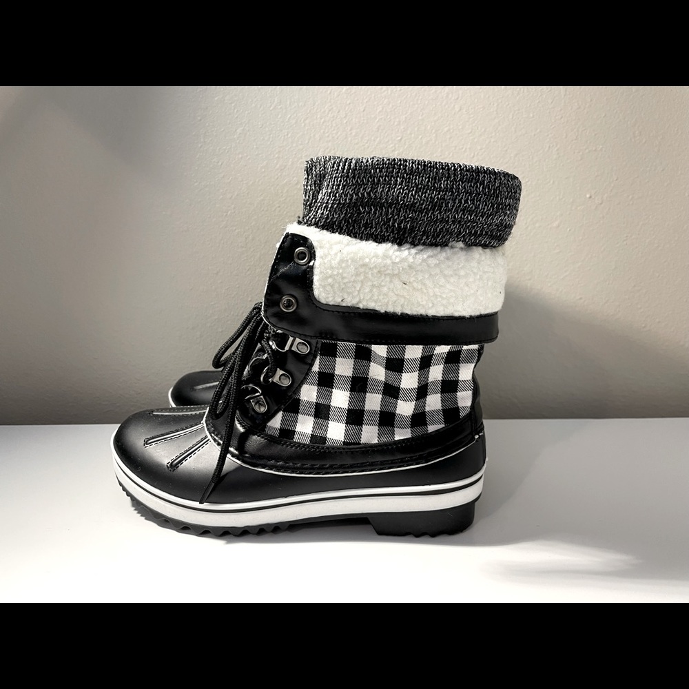 Winter stylish boots